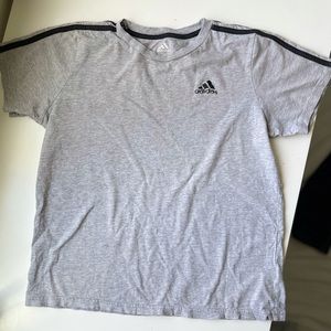 Boys Adidas T-Shirt Size Medium